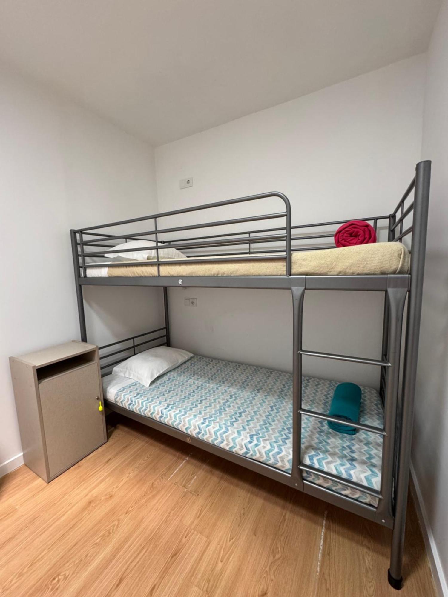 Cama Individual em Dormitório Feminino